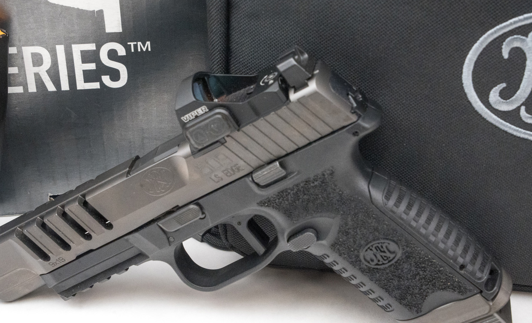 NEW FN 509 LS Edge 5" 9mm w/ Vortex Viper Red Dot + Three 17rd Mags-img-7